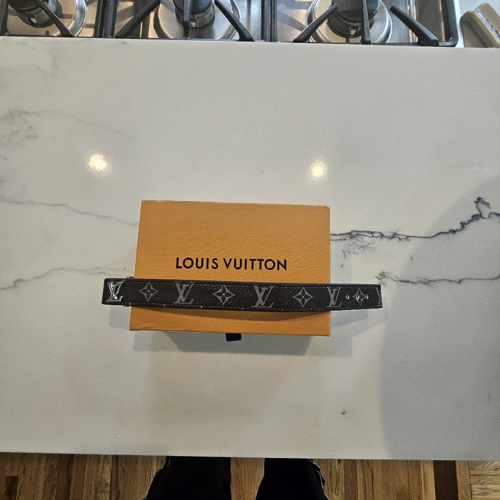 Louis vuttion slim braclet